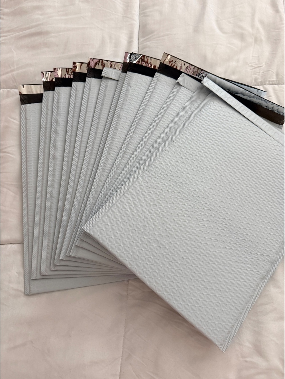 Set of 12 Gray Bubble Mailer Envelopes 11X15 inches Inches